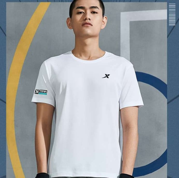 ランニングウェア 超軽量トレーニングウェア上下セット