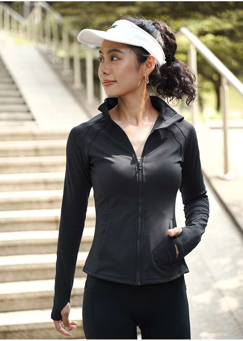 ランニングウェア 極薄素材ランニングジャケット